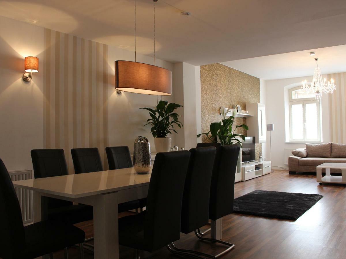 120 Qm. Noblehome Фюрт Экстерьер фото