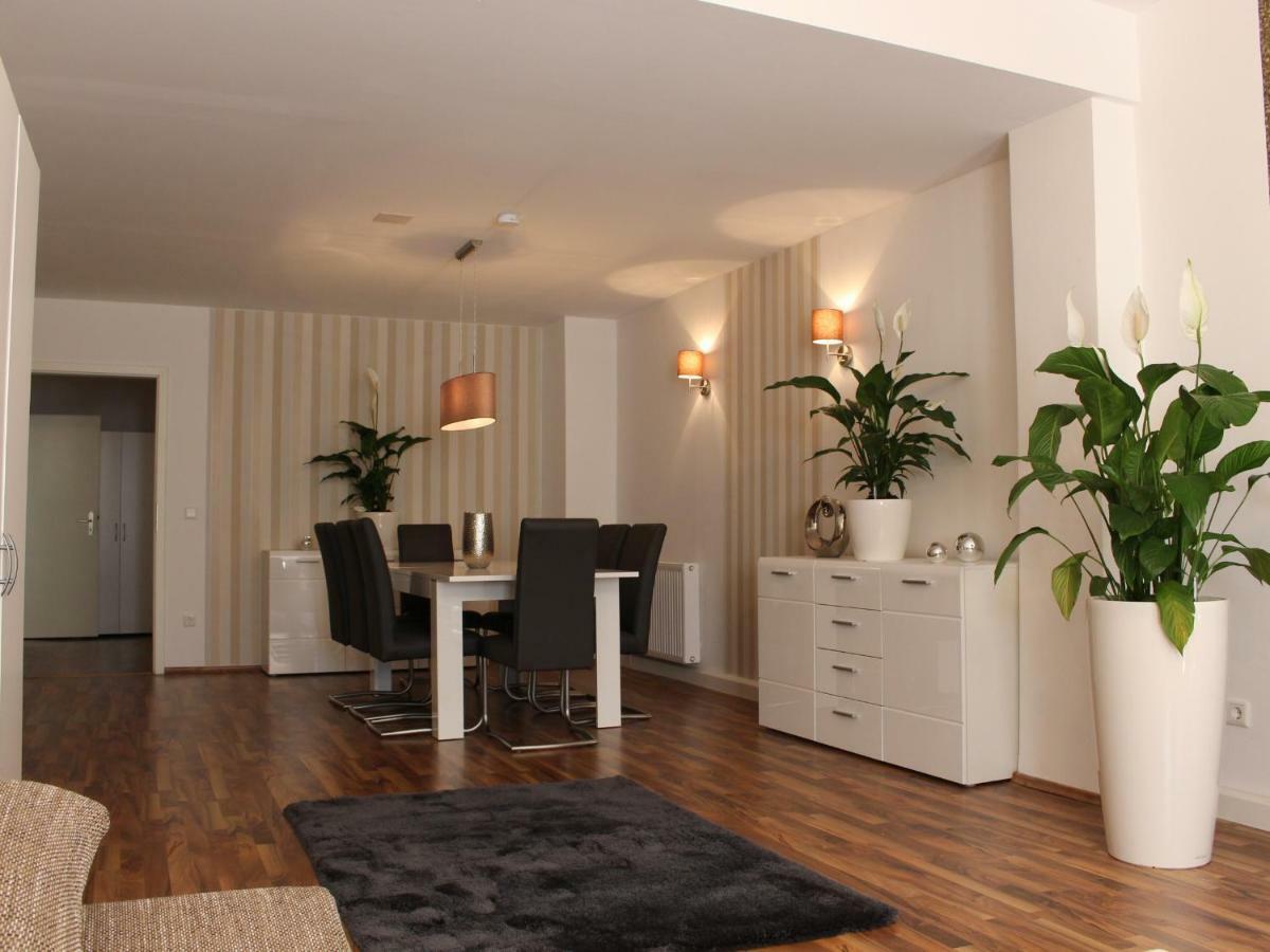 120 Qm. Noblehome Фюрт Экстерьер фото