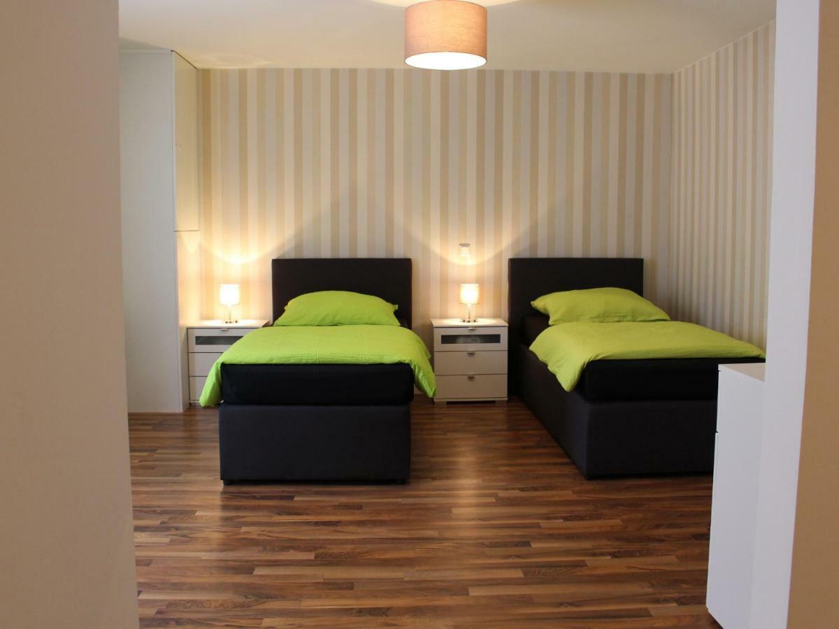 120 Qm. Noblehome Фюрт Экстерьер фото