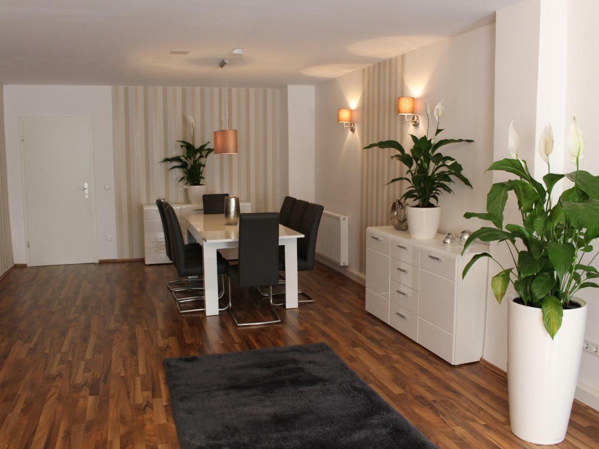 120 Qm. Noblehome Фюрт Экстерьер фото